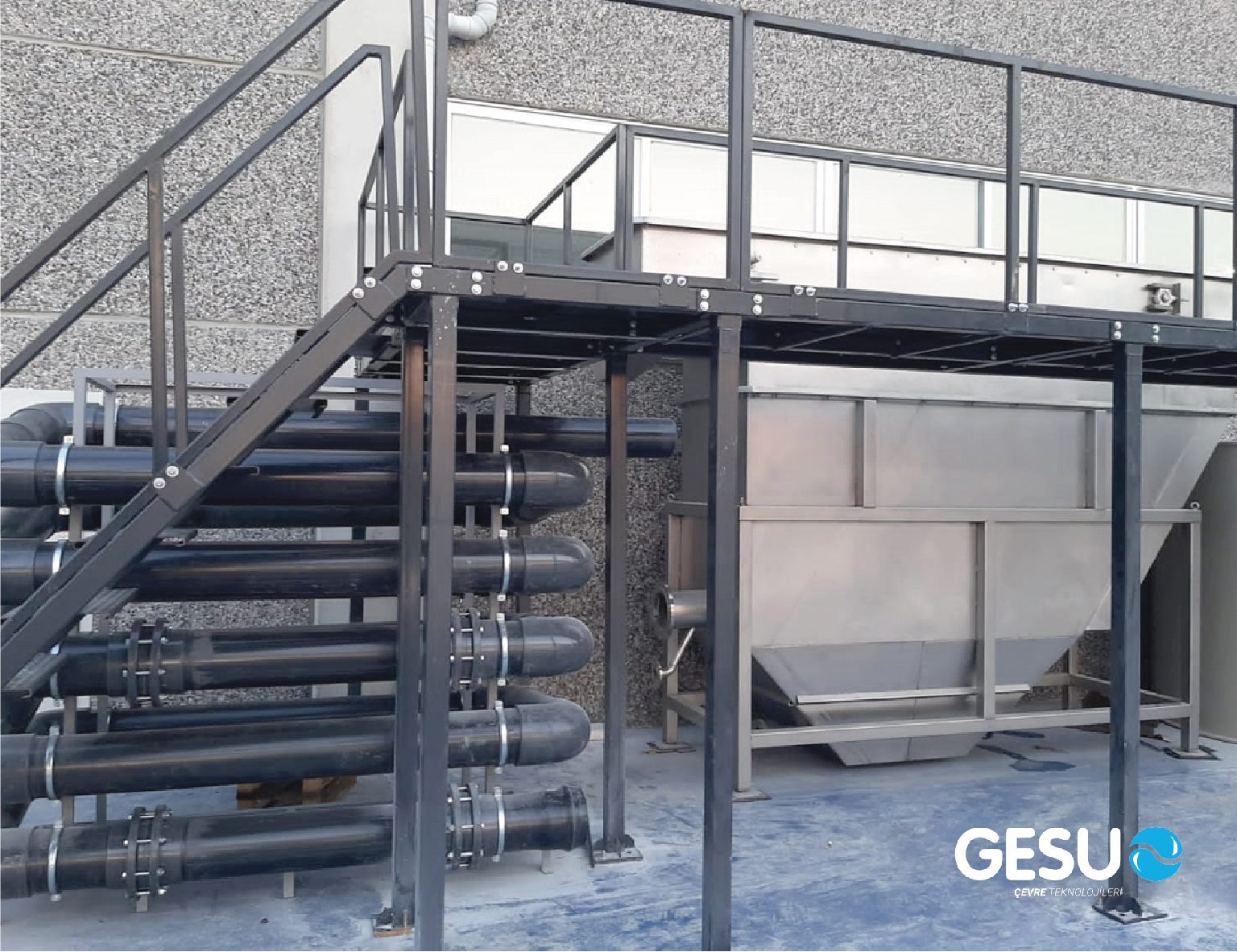 GESU DAF unit installed on site — pipe flocculator line and service platform