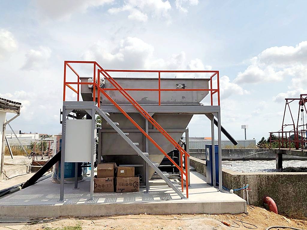 GESU DAF unit site installation orange service platform
