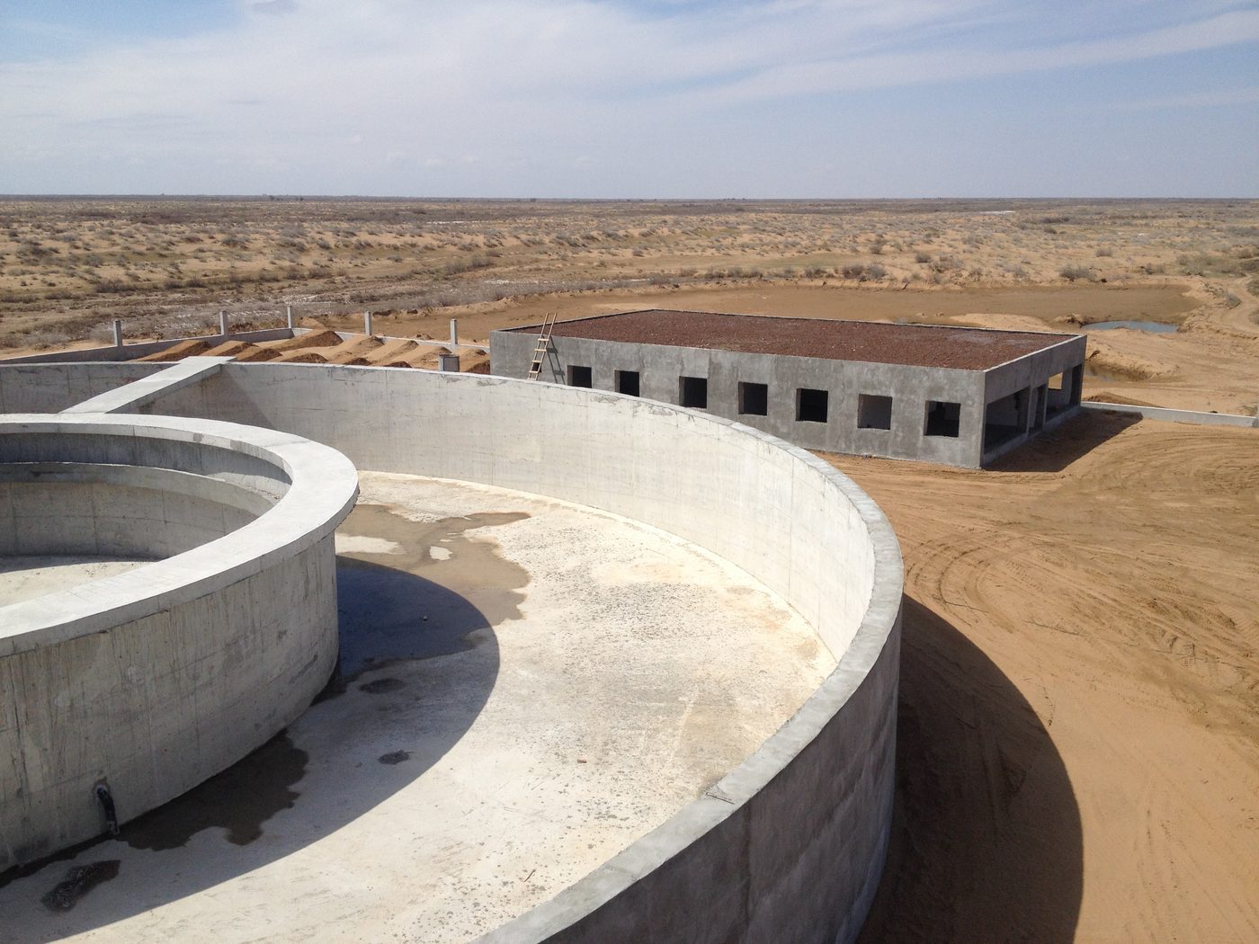 GESU municipal wastewater treatment plant in Turkmenistan — circular clarifier under construction, 2017